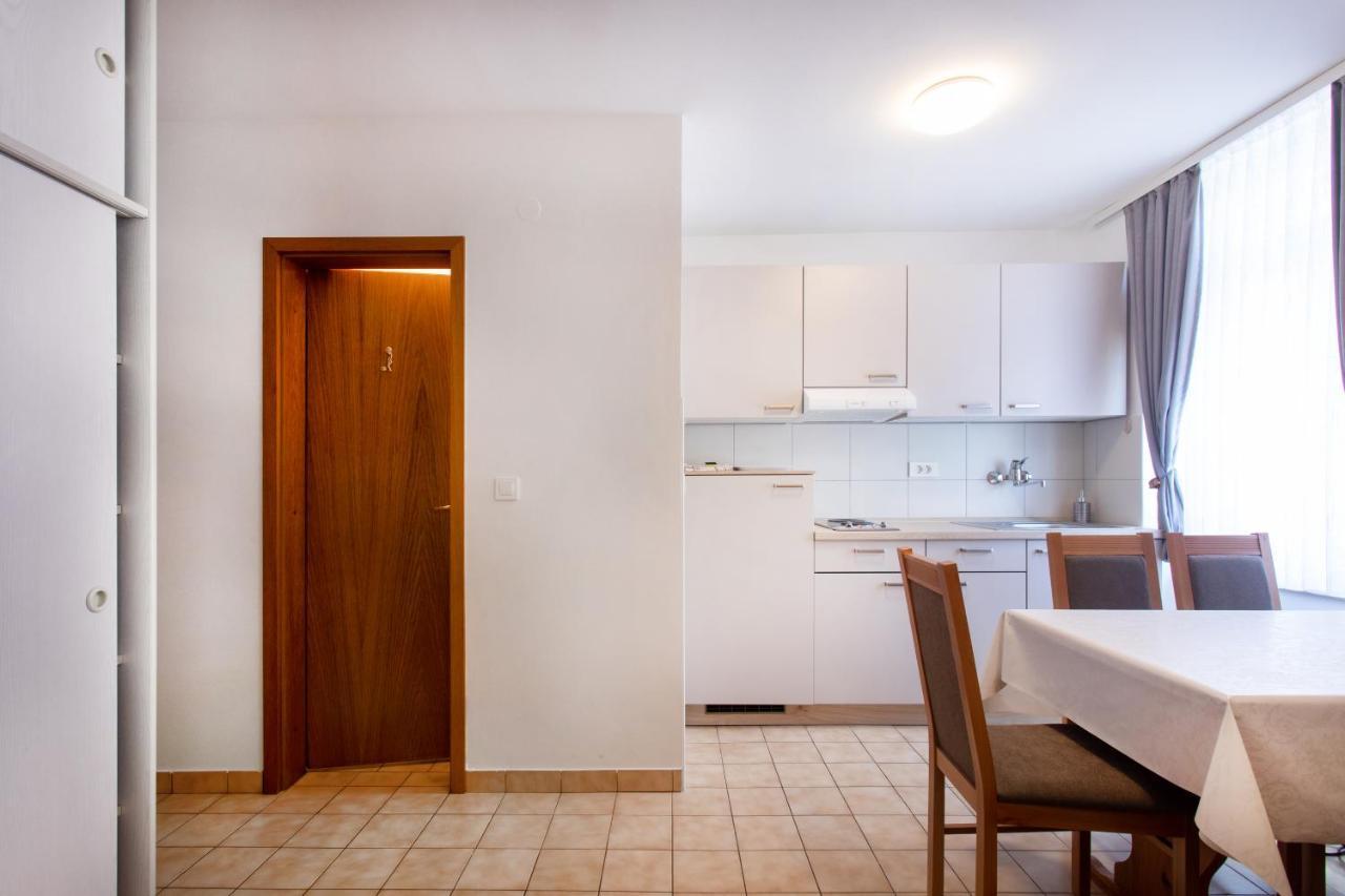 Apartmaji Pri Perotu Izola Eksteriør bilde