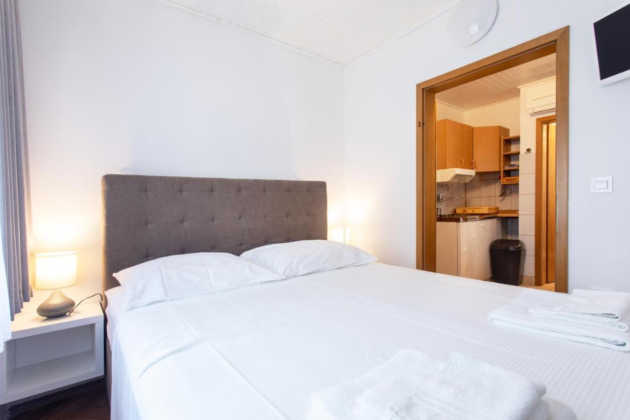 Apartmaji Pri Perotu Izola Eksteriør bilde